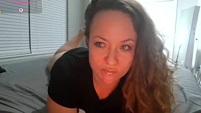 julimonroe online show from January 11, 2:38 am