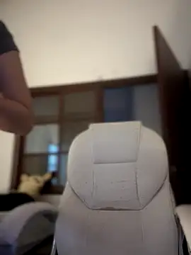 MatchedEyebrow online show from October 4, 10:03 pm