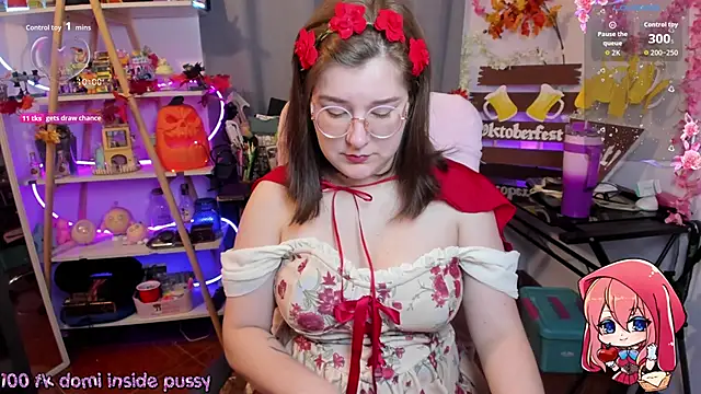 HunnyyLove online show from October 9, 5:50 pm