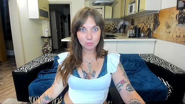 StacyTigerr online show from September 17, 4:27 pm