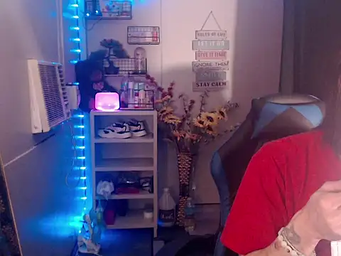 Manilagirl xx online show from February 19, 10:15 am