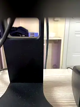 XLindaMilfX online show from October 19, 8:22 pm