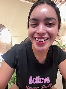 TS-SimplyTheBest online show from February 26, 9:30 am