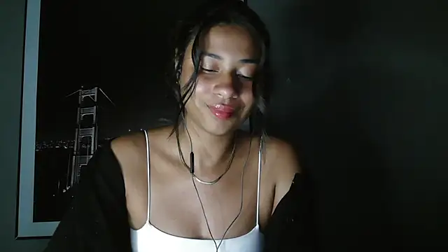 dark enchantress  online show from February 3, 1:38 am