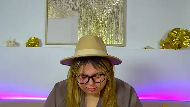 LillianKim online show from February 23, 6:40 pm