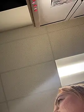 cinnatitties online show from September 23, 8:51 pm