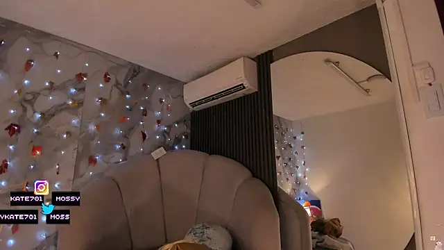 Katemoss70 online show from November 27, 12:30 pm