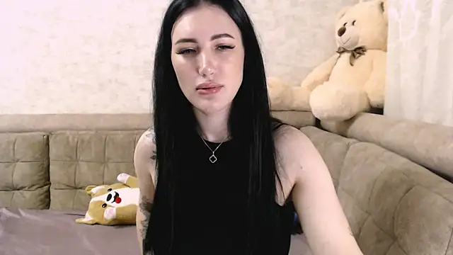 MisssShy  online show from April 8, 8:44 pm