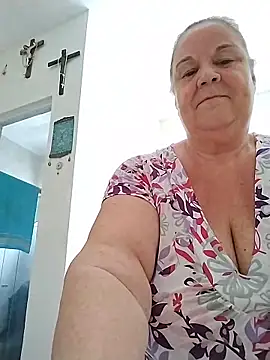 Yaya Mineira online show from December 4, 1:46 pm