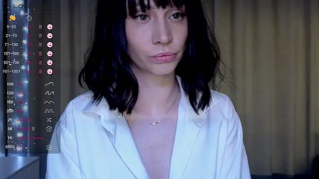 Alice Wonders online show from February 24, 8:18 pm