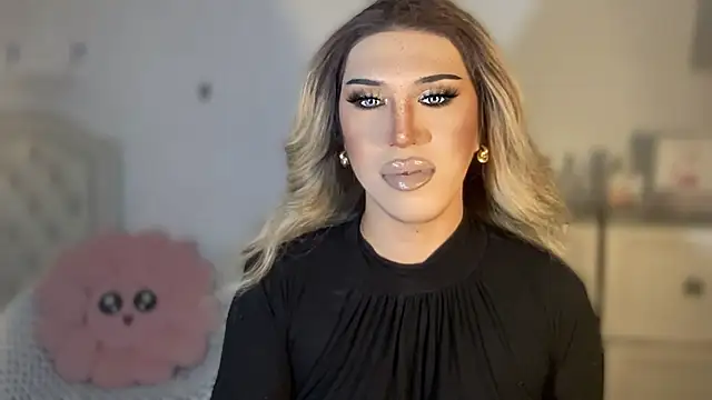 Ts glamxxxx online show from October 18, 8:06 am