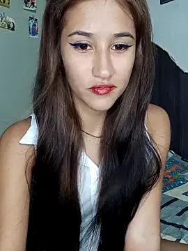 Little Naughty Nicole online show from April 9, 4:37 am