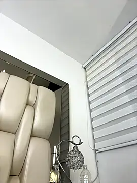 ALISSON FOXXX1 online show from September 26, 1:58 am