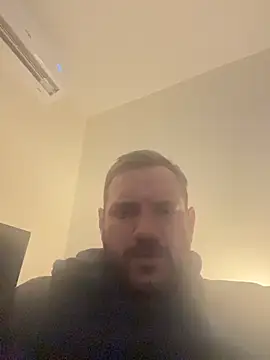 JonJ0 online show from January 10, 3:44 am