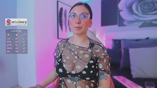 lucy neil online show from September 30, 7:19 pm