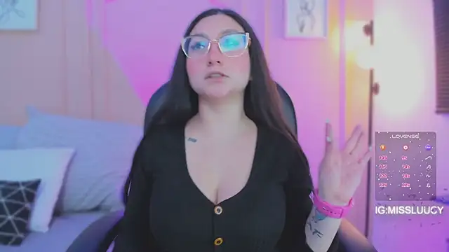 lucy neil online show from April 8, 2:46 am