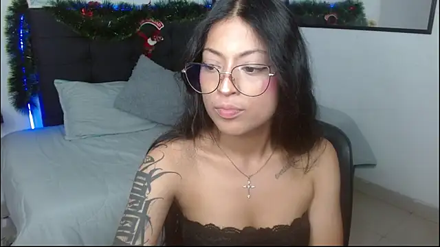 vaness weet online show from December 22, 9:18 pm