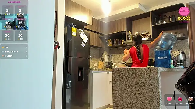 Bessie32 online show from September 25, 1:10 pm