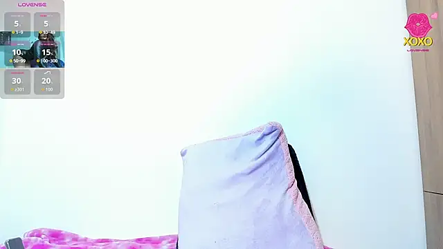 Bessie32 online show from September 17, 9:35 pm