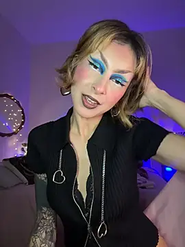 Cinamoonn online show from November 16, 5:24 pm