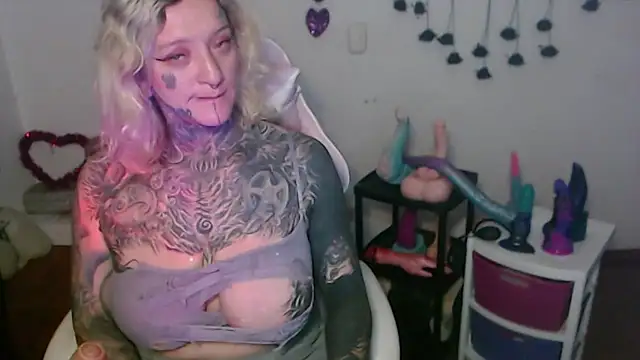 SLOPPYTITSS online show from April 7, 10:39 am