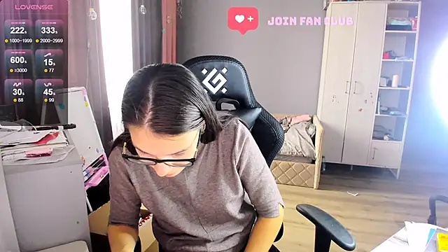 MollyLollipop online show from September 23, 6:33 am