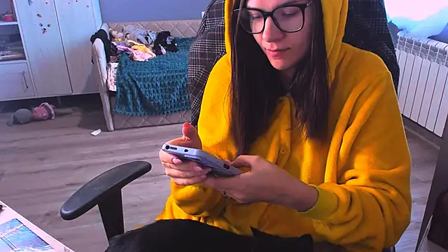 MollyLollipop online show from December 5, 6:13 am