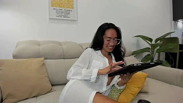 itsyourcassie online show from February 25, 11:47 pm