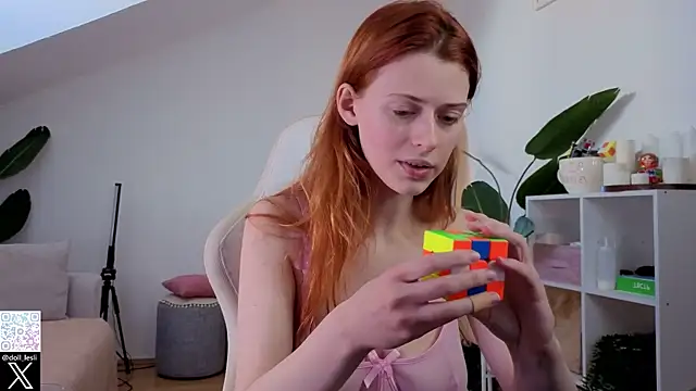 doll lesli online show from October 16, 9:34 am