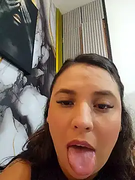 LizzRouse online show from October 27, 9:09 pm