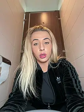 Strongqueen online show from March 21, 11:48 am