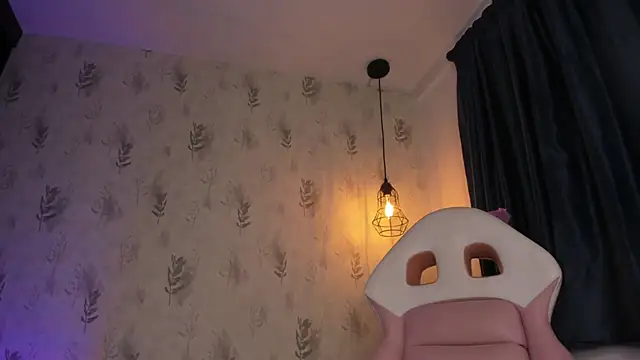 perla7777 online show from April 18, 2:25 am