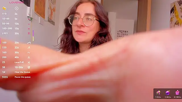 linda giggle online show from February 10, 3:59 pm