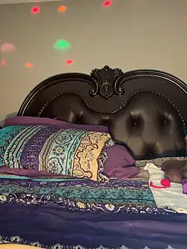 ThickAssRena online show from June 12, 5:26 am