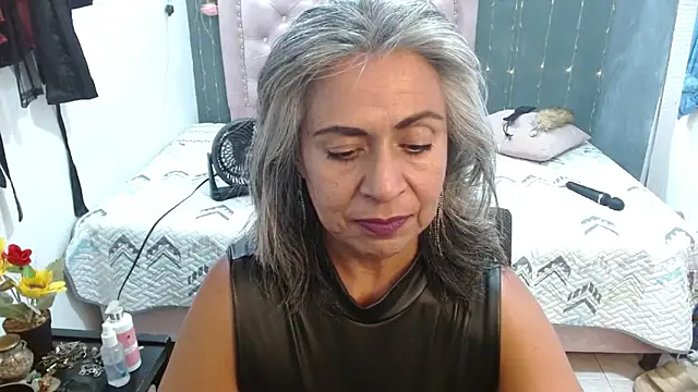 lalisha 96 online show from December 3, 12:02 am