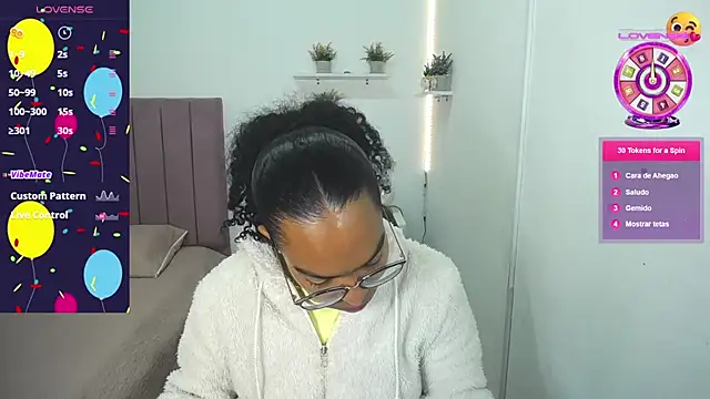 Nina lovee  online show from September 12, 2:46 pm