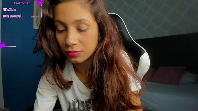 cora 22 online show from September 12, 2:02 pm