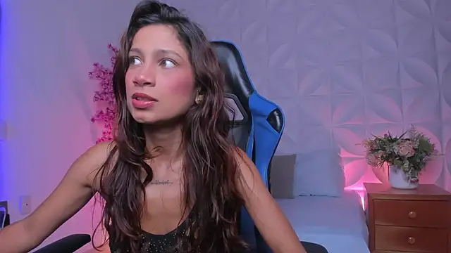 cora 22 online show from November 28, 1:25 pm