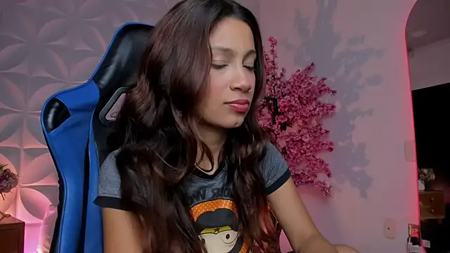 cora 22 online show from November 12, 12:58 pm