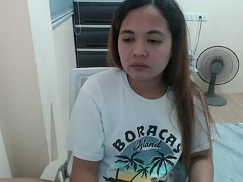 xTheLastVIRGINx online show from February 25, 12:58 pm