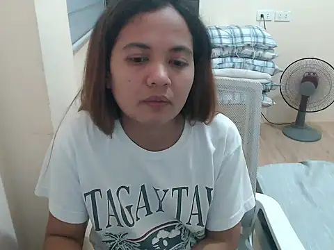 xTheLastVIRGINx online show from April 9, 3:06 pm