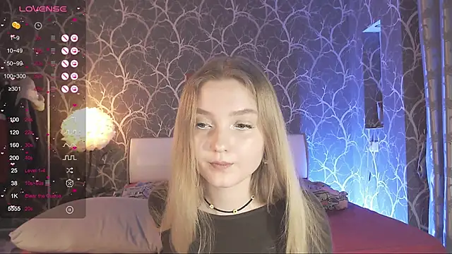 MiaMiaMeow online show from March 11, 4:53 pm