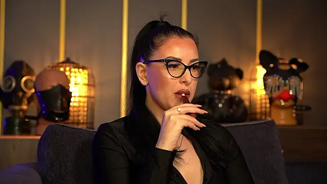 kelly kent online show from March 16, 11:30 pm