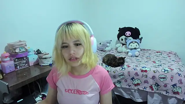 Akane-Mou online show from September 18, 6:34 am