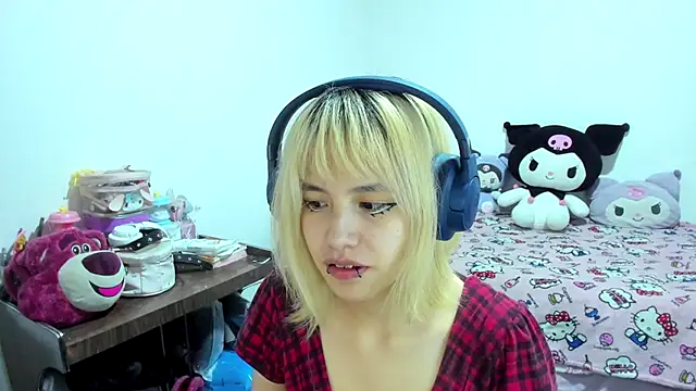 Akane-Mou online show from September 12, 6:14 am