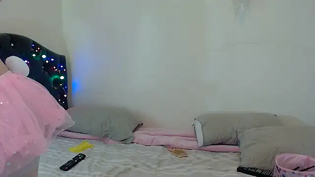 gooddes303salome online show from October 31, 5:31 am