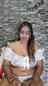 Xindias fantasyX online show from December 16, 7:09 pm