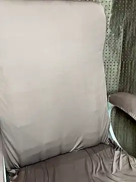 SCHOOL Girl 0 online show from September 24, 5:12 pm