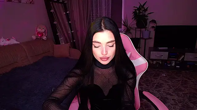   Malika   online show from October 17, 12:52 pm