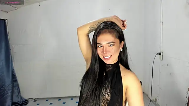 Danni Danielss online show from April 20, 5:05 pm